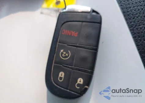 2021 Jeep Compass Limited 4X4 from USA, damaged, VIN 3C4NJDCB2MT570386